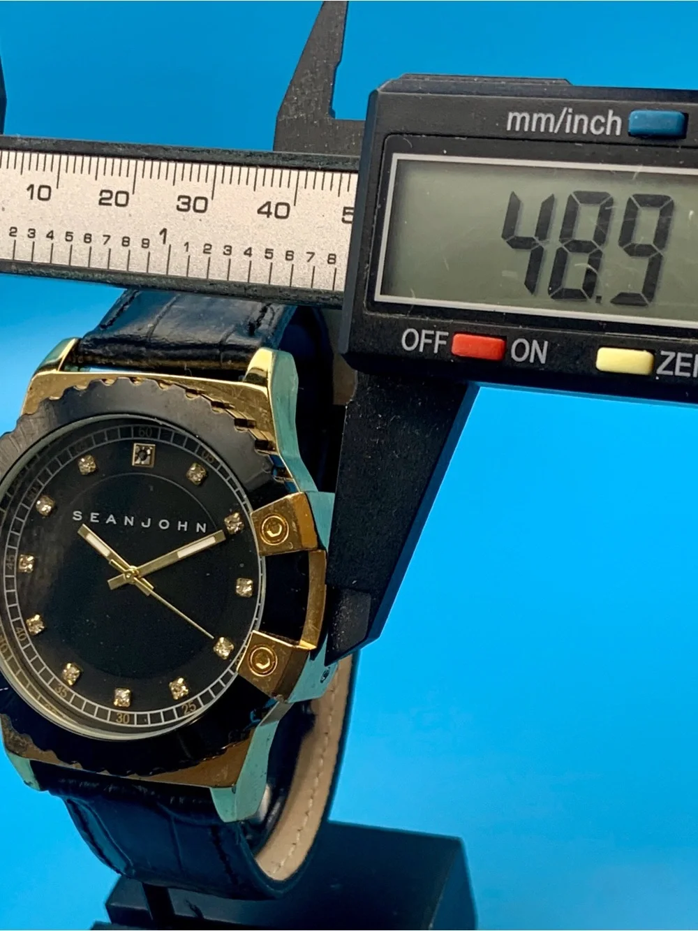 SEAN JOHN NEW YORK Men’s Wristwatch Japan Movt Crystal Accents Works New Battery